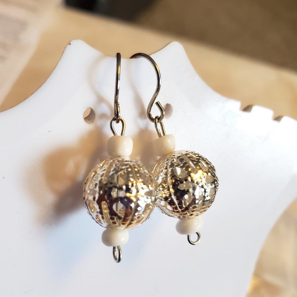 Silver Tone Hook Metal Dangle Earrings Tony Alexander Jewelry Artisan Fashion